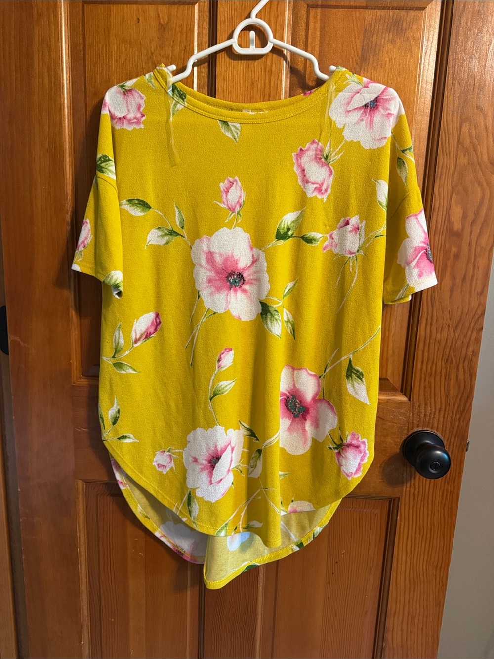 Women's Yellow Floral Short Sleeve Top